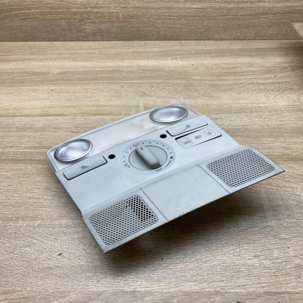 1K0959613 1K0947105 E  Front seat light Volkswagen PASSAT B6