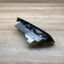 924 1E77 Driver site LHD  Electric window control switch Toyota Auris 150