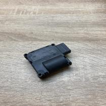 4F0820511A 0132801359  Air flap motor/actuator Audi A6 S6 C6 4F