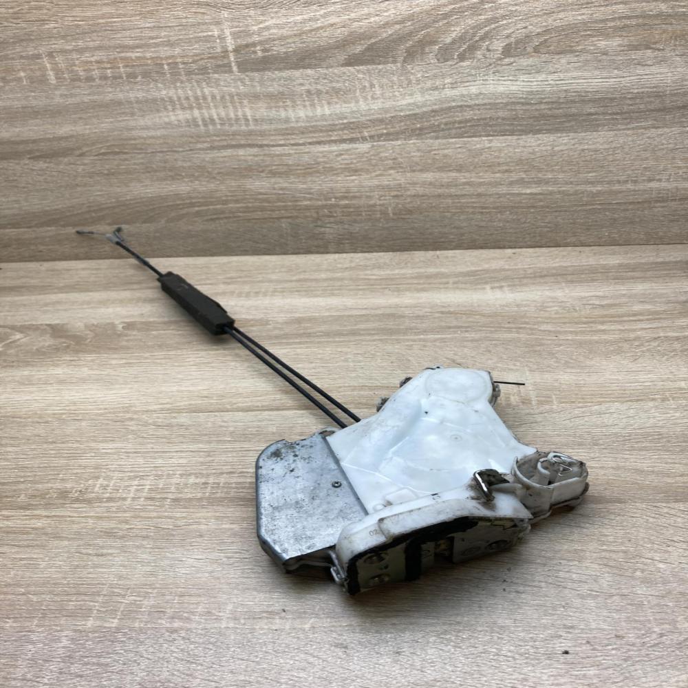 07170A Front right side  Front door lock Honda Civic