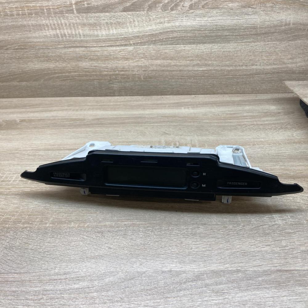 766491 310A 766491310A  Screen/display/small screen Mitsubishi Eclipse