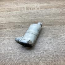 1004696 61921  Windscreen/windshield washer pump Cadillac Escalade