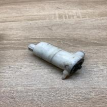 1004696 61921  Windscreen/windshield washer pump Cadillac Escalade
