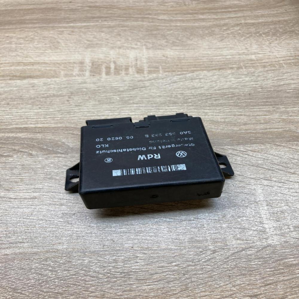 3A0953233E   Alarm control unit/module Volkswagen PASSAT B4