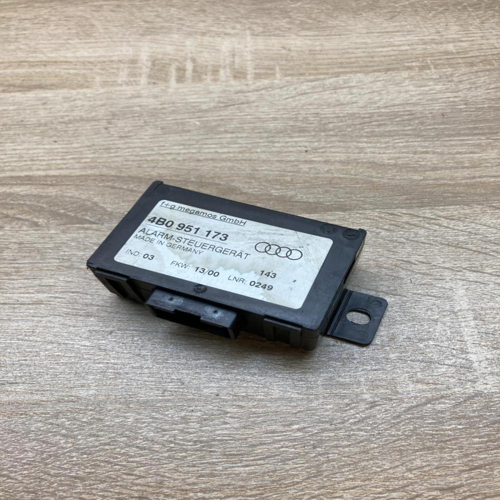 4B0951173   Alarm control unit/module Audi A6 S6 C5 4B