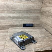 89170 02560 215537 106  Airbag control unit/module Toyota Auris 150