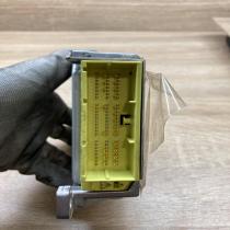 89170 0DC70 251000 0570  Airbag control unit/module Toyota Yaris