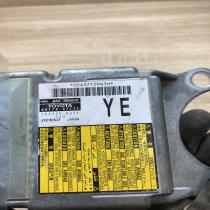 89170 47111 150300 6371  Airbag control unit/module Toyota Prius (XW30)
