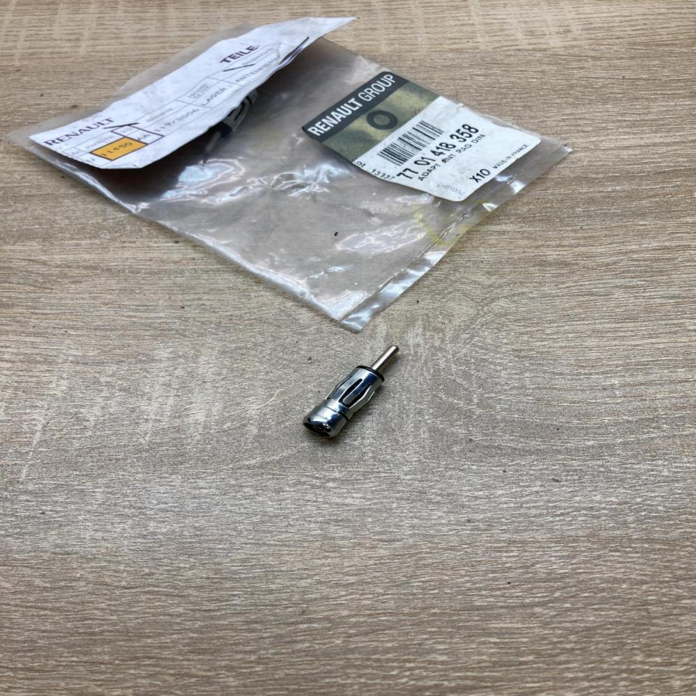 7701418358   Aerial GPS antenna Renault Symbol II