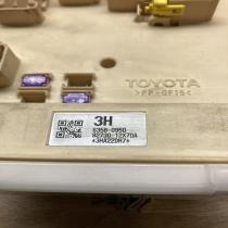 89221 02340 MB238000 8594 82730 12X70A Fuse module Toyota Auris E180