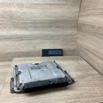 P04727661AB 0281010290  Engine control unit/module ECU Chrysler Voyager