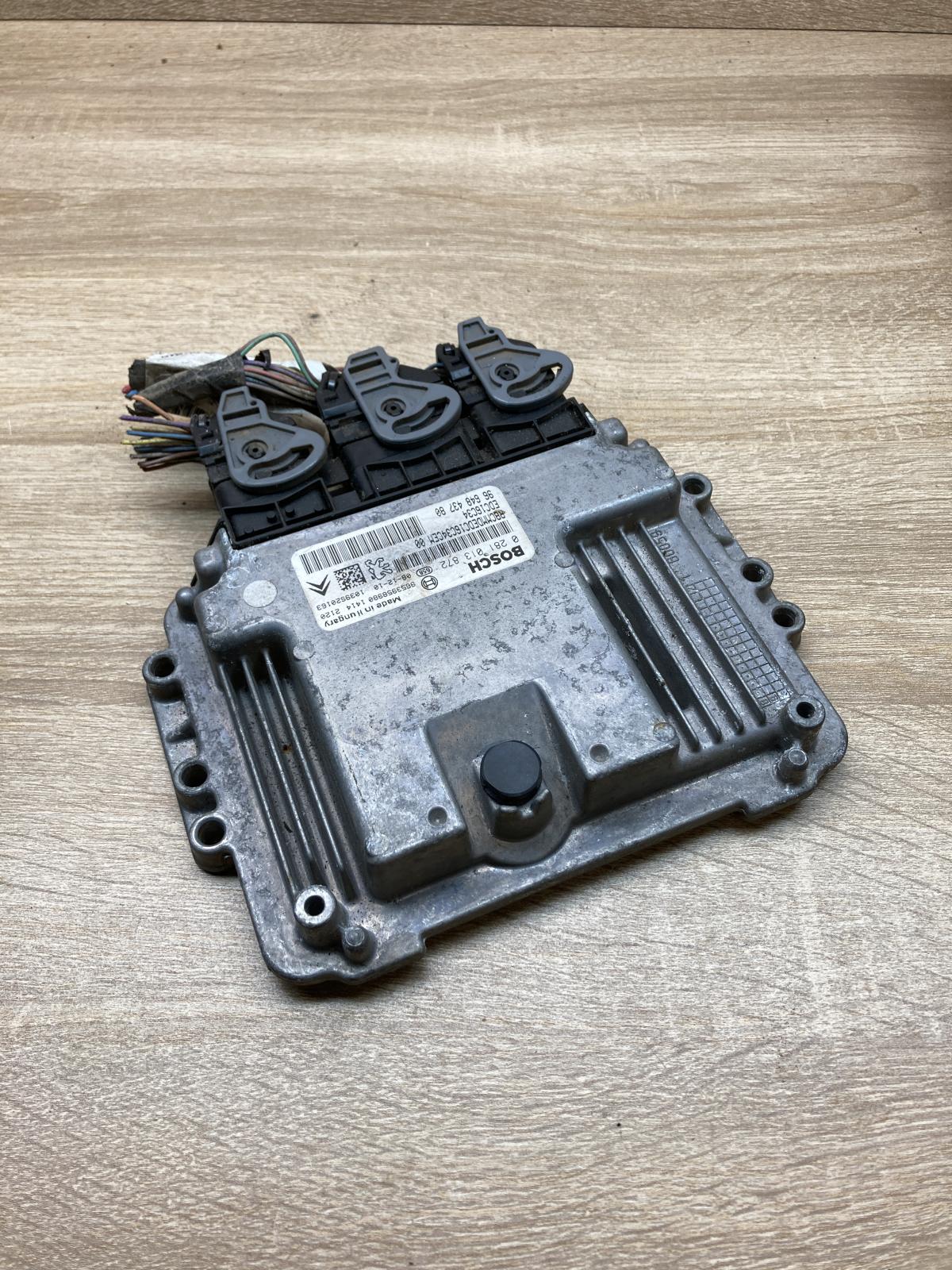 9664843780 0281013872  Engine control unit/module ECU Peugeot 308