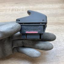 432963   Electric window control switch Renault Scenic I