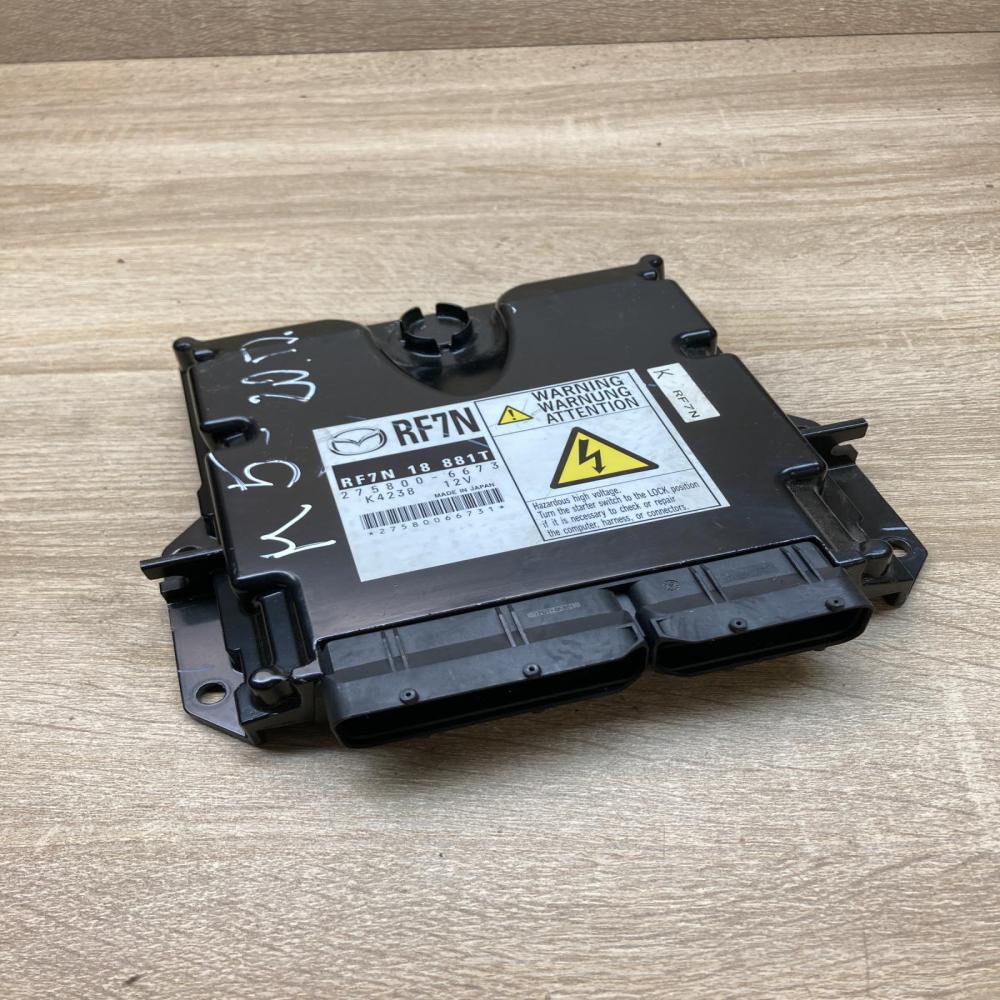RF7N 18 881T RF7N18881T 275800 6673 Engine control unit/module ECU Mazda 5