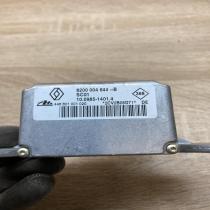 8200004644B 8200004644 B  ESP acceleration yaw rate sensor Renault Laguna II