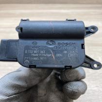 0132801363   Air flap motor/actuator Volkswagen PASSAT B6