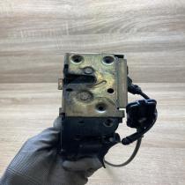 241104 0845 027776  Front door lock Renault Megane II