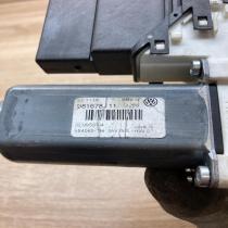 3C9959704 984065 104  Rear door window regulator motor Volkswagen PASSAT B6