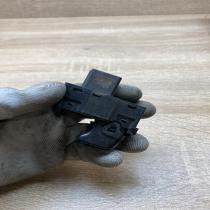 8685288   Electric window control switch Volvo S60