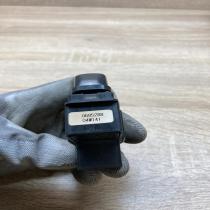 8685288   Electric window control switch Volvo S60