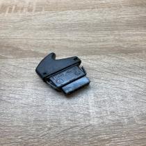 838099G   Electric window control switch Renault Clio III