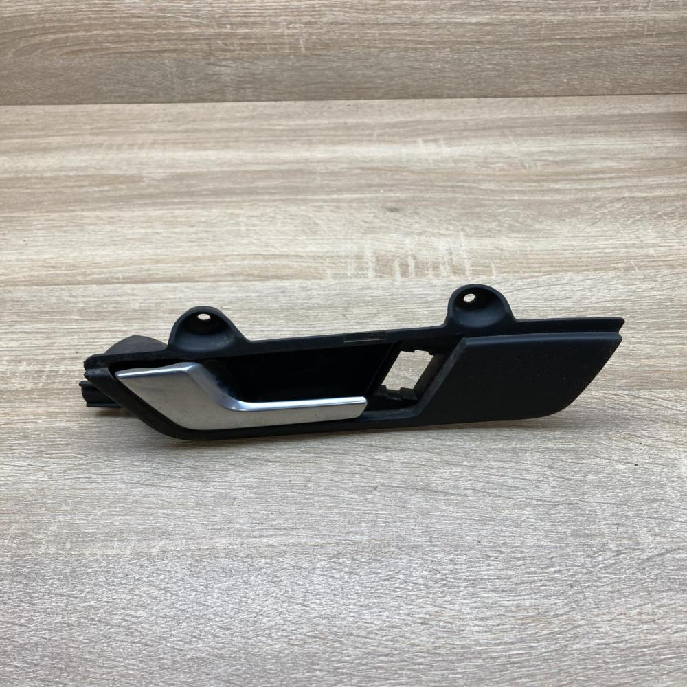 8E1837019   Front door interior handle Audi A4 S4 B6 8E 8H