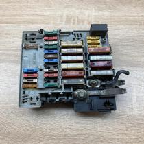 9628024480 9620220980  Fuse module Peugeot 406