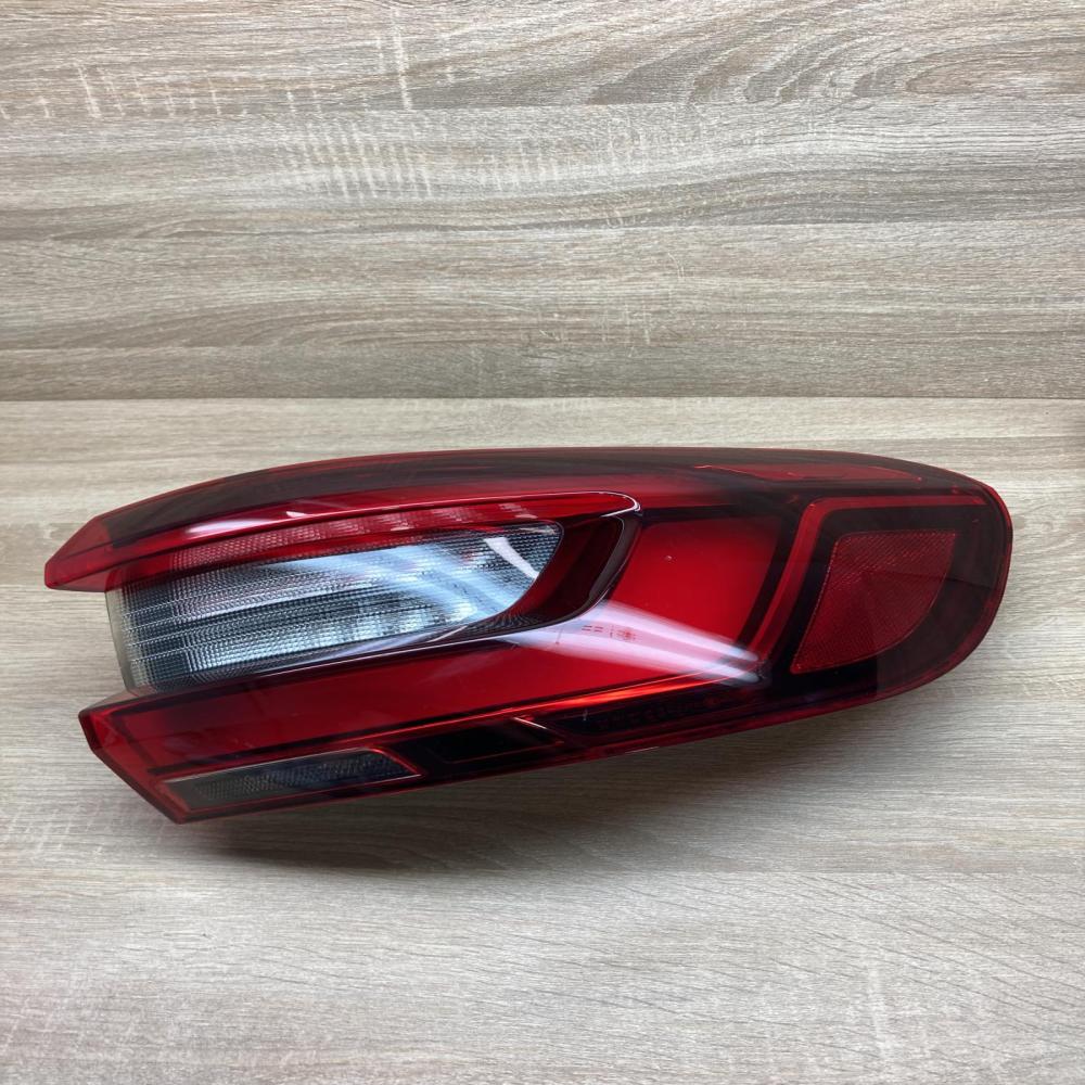 2SK01339606 2SK013396 2SK2418 Rear/tail lights BMW X5 G05