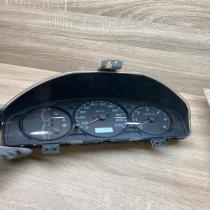 CJ BJ3A   Speedometer (instrument cluster) Mazda 323 F