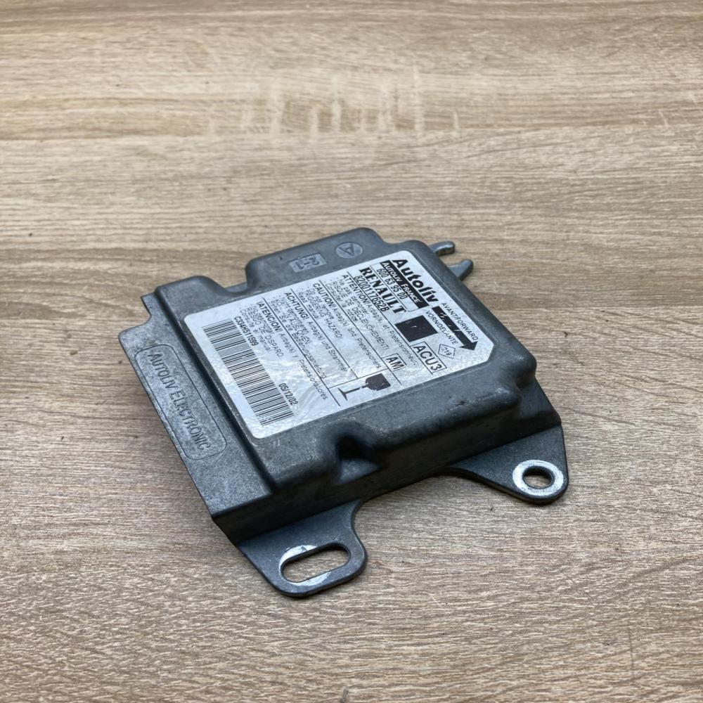 8200117652B 600639500  Airbag control unit/module Renault Scenic I