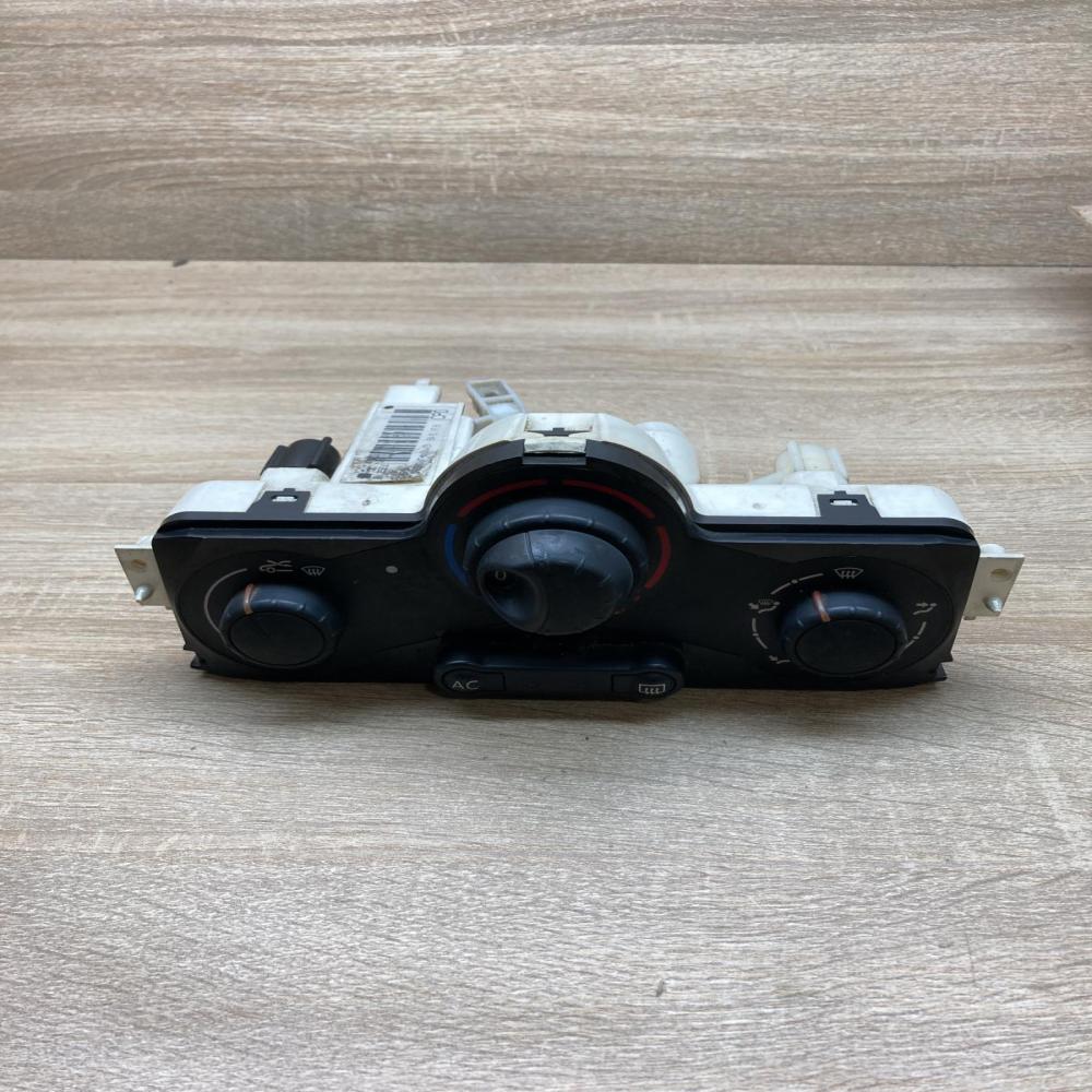 69420001   Climate control unit Renault Megane II