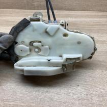 TOYOTA DOOR LOCK   Front door lock Toyota Avensis T220