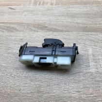 84030 13031 8403013031 514746 Electric window control switch Toyota Corolla E120