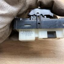 84030 13031 8403013031  Electric window control switch Toyota Corolla E120 E130