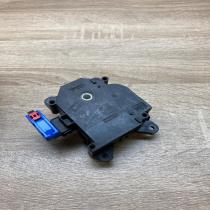 113800 2810   Air flap motor/actuator Toyota Corolla E140 E150