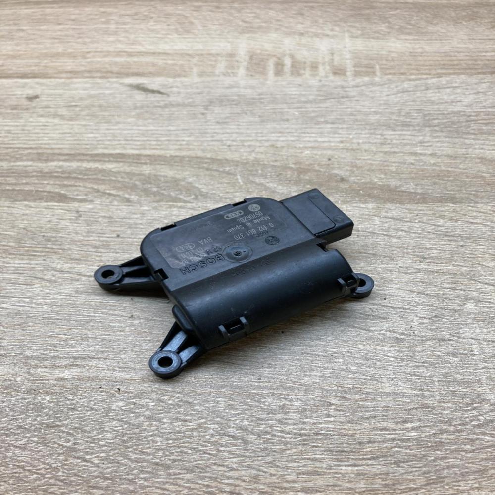 3C0907511 0132801370  Air flap motor/actuator Volkswagen PASSAT B6