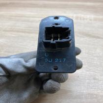 9U217   Heater blower motor/fan resistor Mazda 5