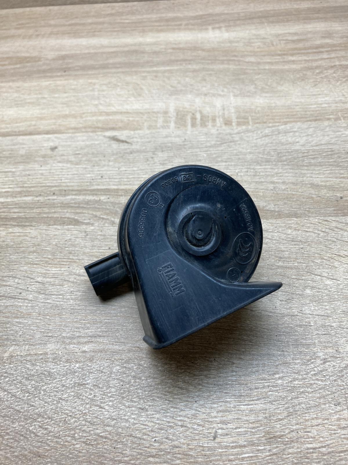 A046522 0055306  Horn signal Volvo V70