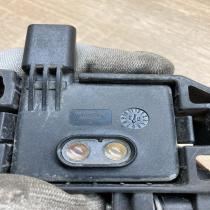 8200008431   Front door exterior handle/bracket Renault Laguna II