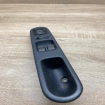 83510 S2H G000 83510S2HG000  Electric window control switch Honda HR-V