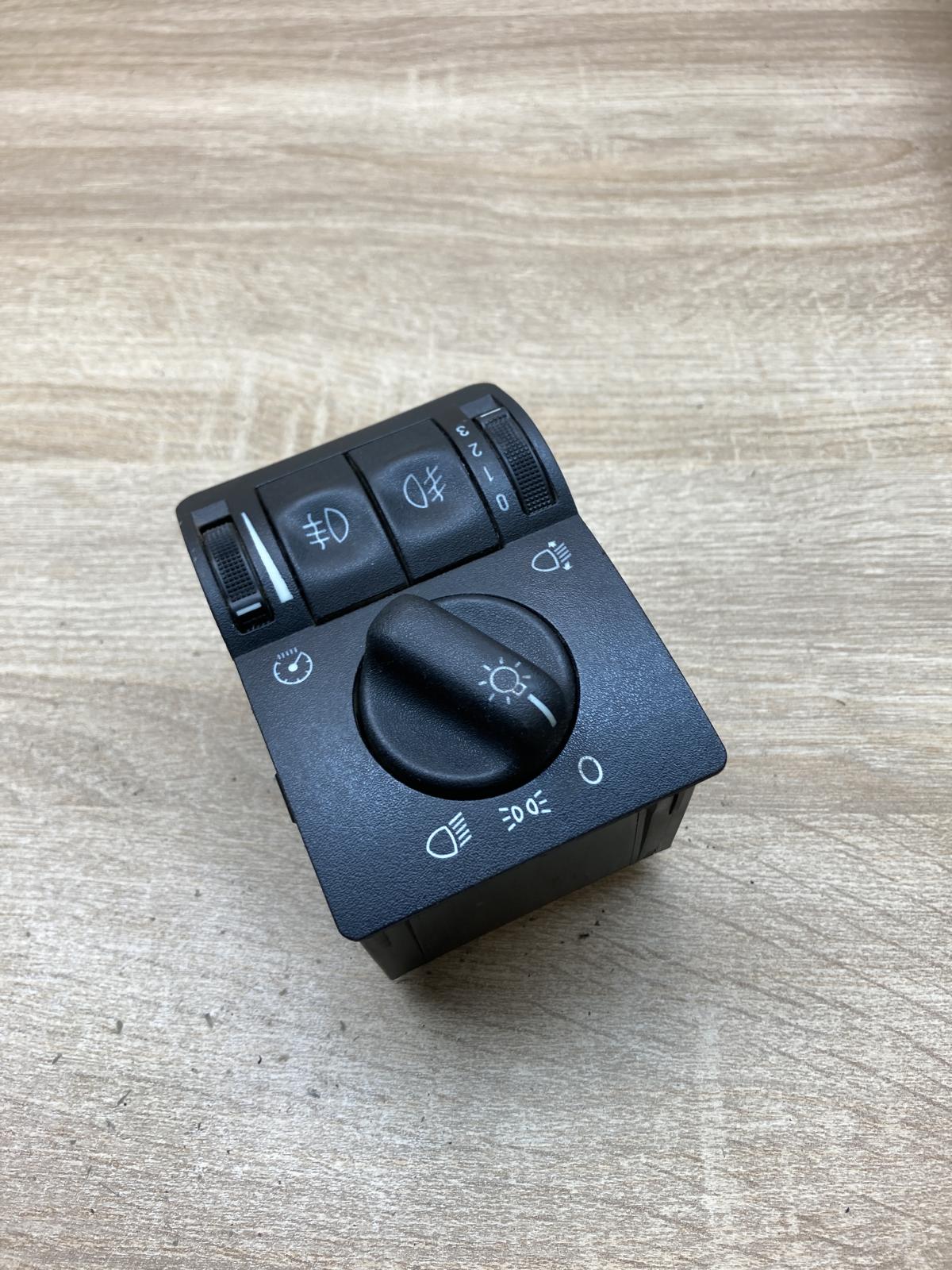 09133249 09138347  Light switch Opel Zafira A