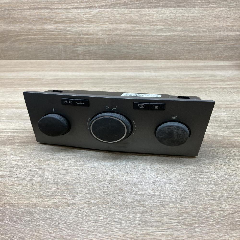 13245121   Climate control unit Opel Astra H
