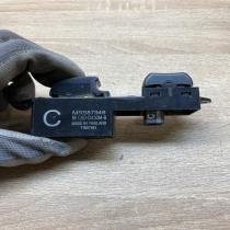 MR587946   Electric window control switch Mitsubishi Outlander