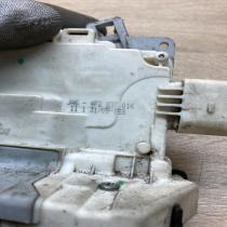 4F2837016   Front door lock Audi A6 S6 C6 4F