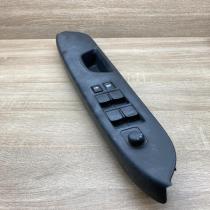 83725 80J10   Electric window control switch Suzuki SX4