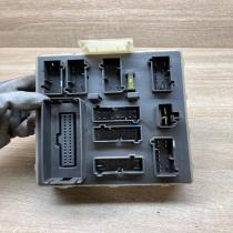 98AG14A073CH 98AG 14N089 AA  Fuse module Ford Focus