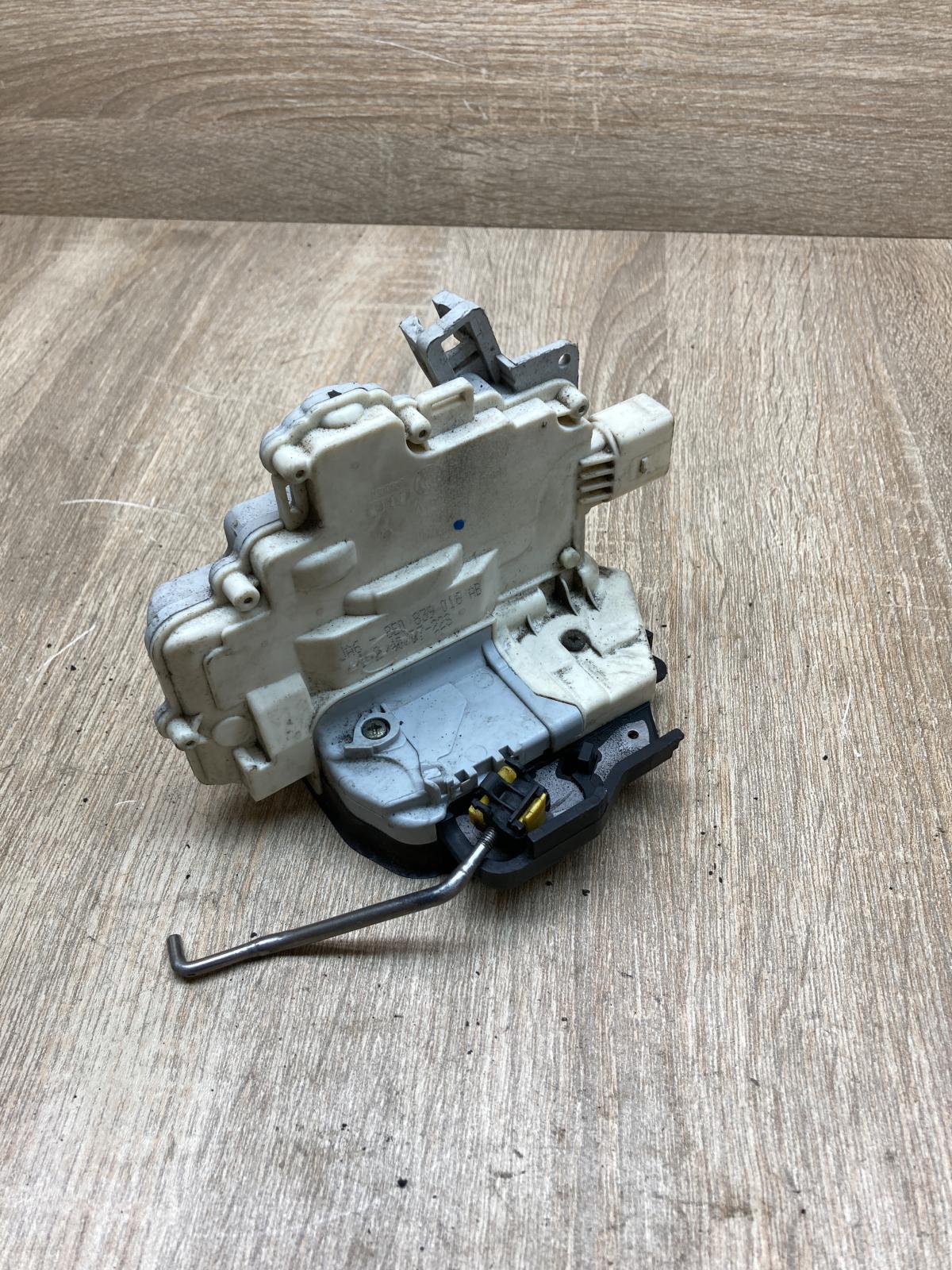 8E0839016AB   Rear door lock Audi A4 S4 B7 8E 8H