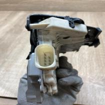 8E0839016AA   Rear door lock Audi A4 S4 B6 8E 8H