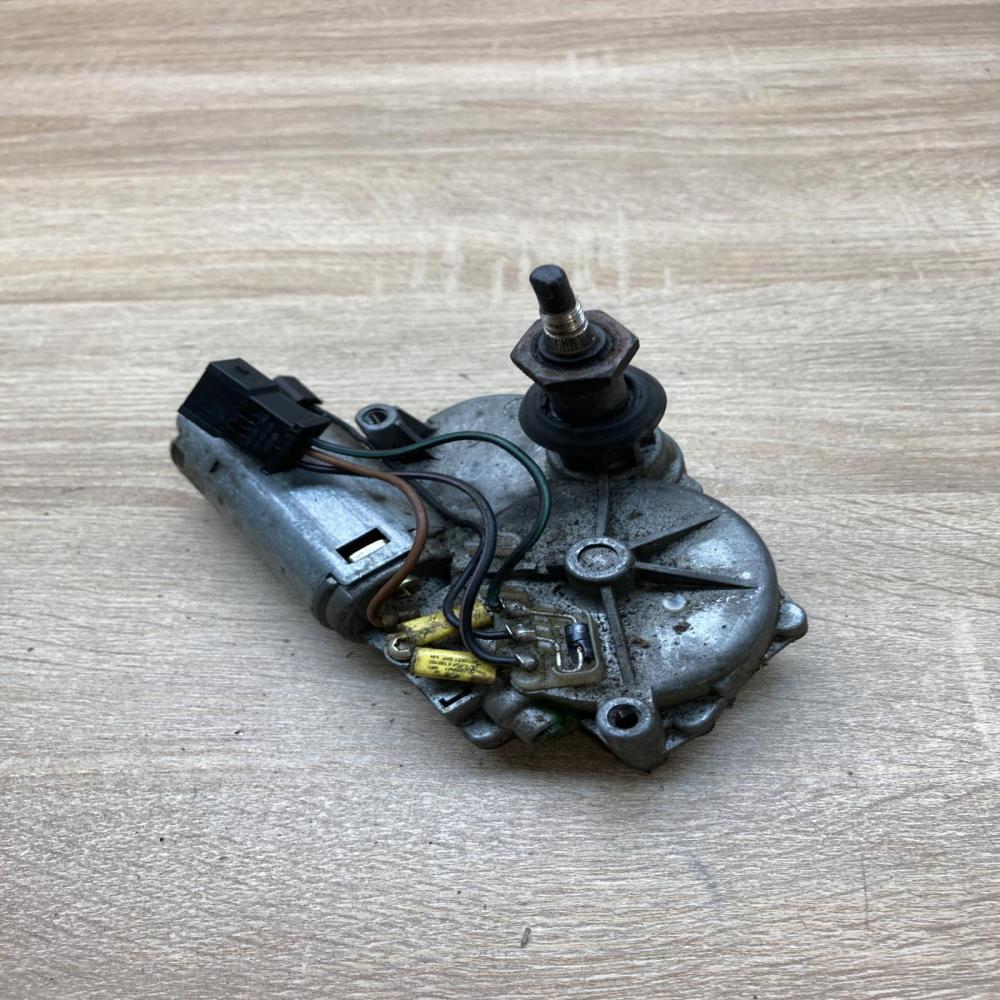 AUDI Wiper motor   Rear window wiper motor Audi A4 S4 B5 8D