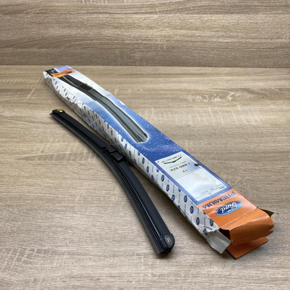 1680579 8A6J 17528 BA  Windshield/front glass wiper blade Ford Fiesta